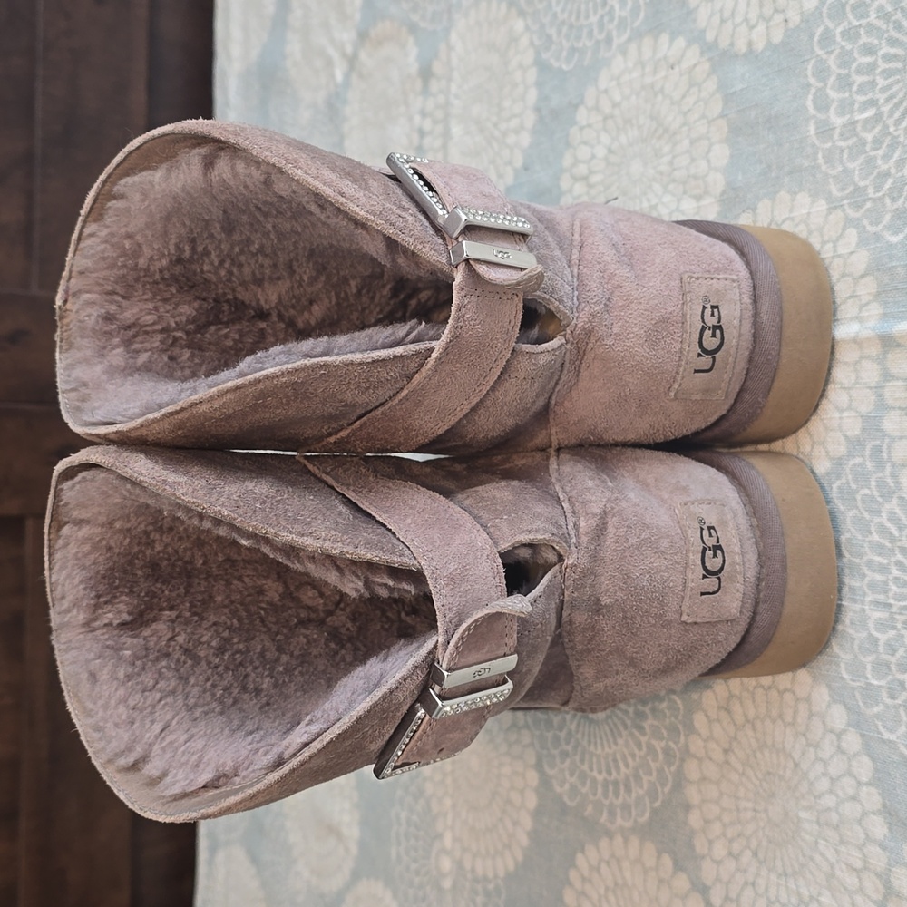 UGG tan suede boots size 8 - Picture 5 of 6